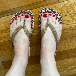 Havaianas Leopard Print Beach Flip Flops